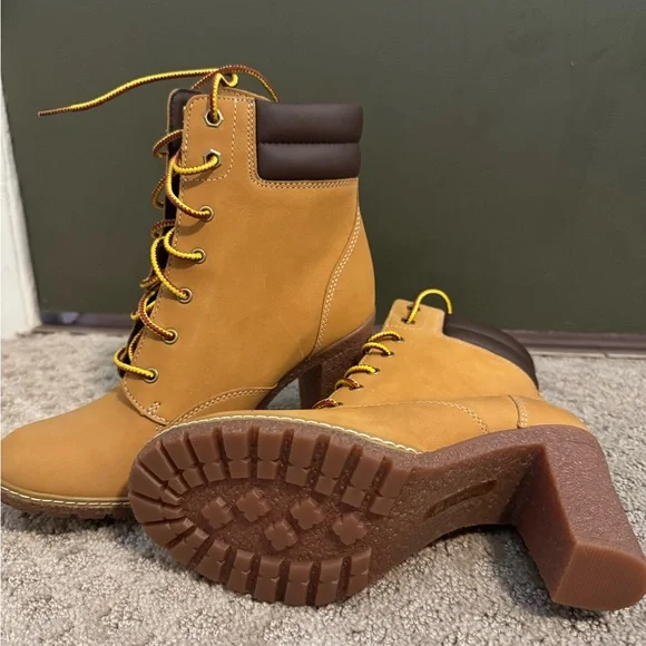 Timberland Women's Yellow and Brown Heeled Boots - Picture 3 of 3